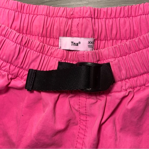 ARITZIA TNA Overload Cargo Pant in Hot Pink (Size XXS) - Picture 3 of 16